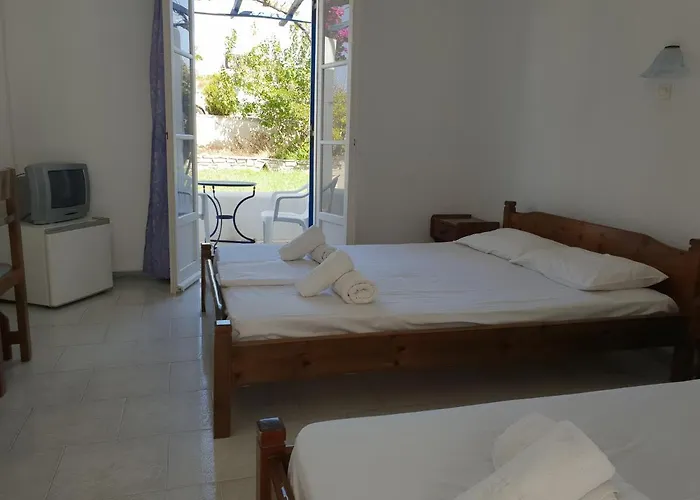 Silver Rocks Chrisi Akti (Paros)